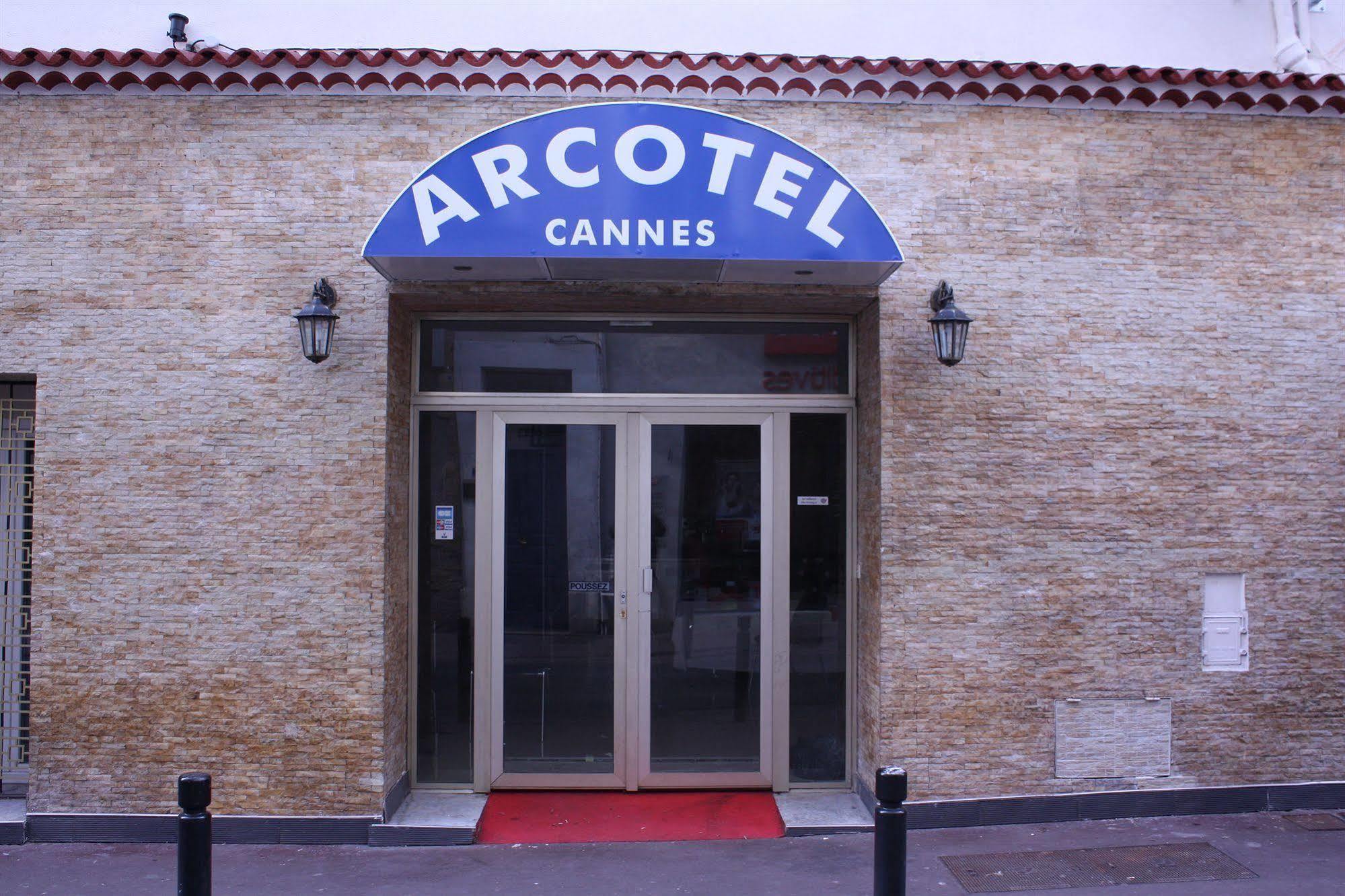 Arcotel 4 Minutes Du Palais Des Festivals - New Management New Team - Old Revievv 2*